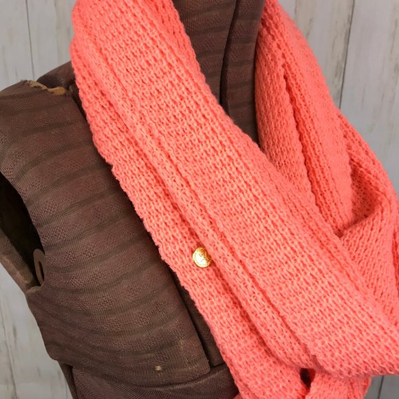 BCBGeneration Infinity Scarf Cowl Peach Rose - Picture 3 of 10